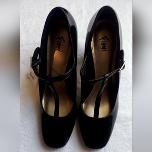 NWT Women's Black Haddie Fioni T-Strap Mary Jane Block Heels